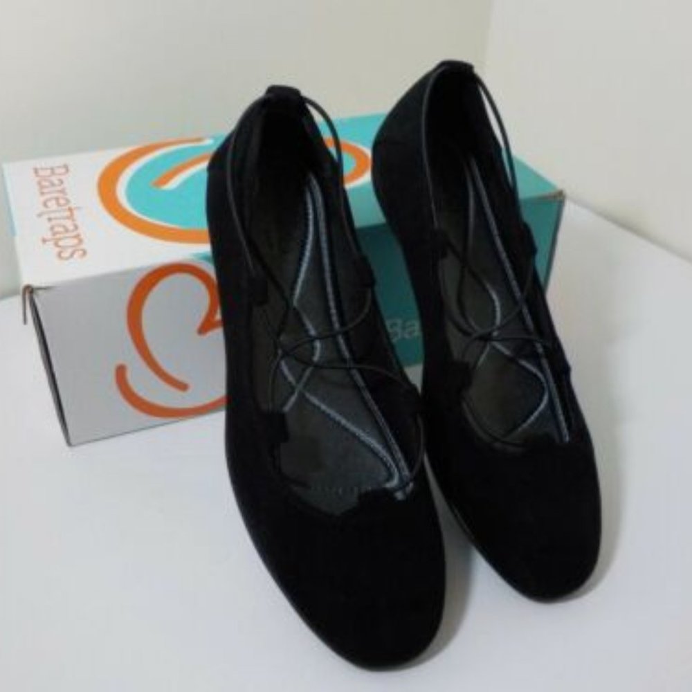Women's Faux Black Suede Jackeline Baretraps Memory Foam Flat Shoes Sz. 7.5